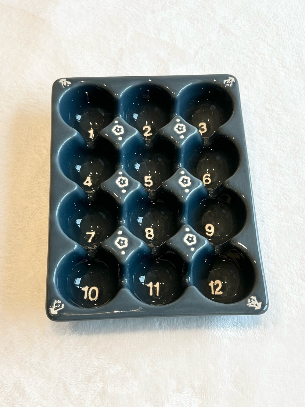 Red Shed Ceramic Egg Holder Dozen Eggs 12 Numbered Slate Blue Farmhouse
